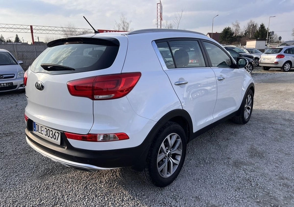 Kia Sportage cena 56850 przebieg: 99852, rok produkcji 2016 z Ciechanowiec małe 137